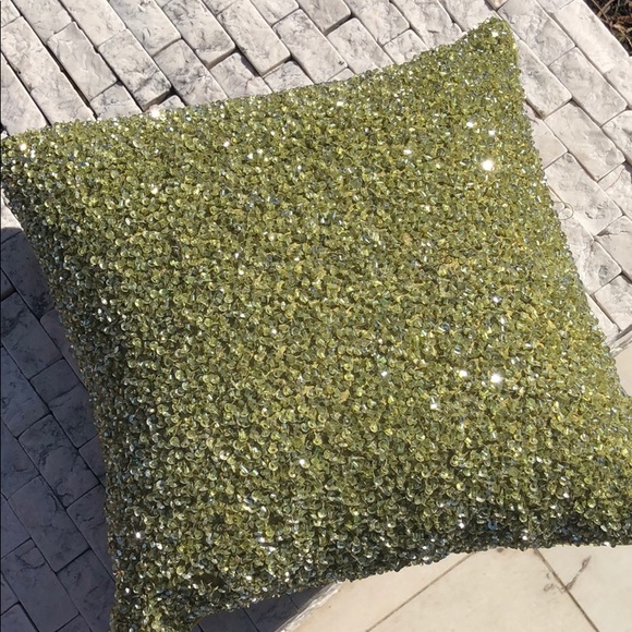 Set of two rhinestone embellished throw pillows - Picture 3 of 4